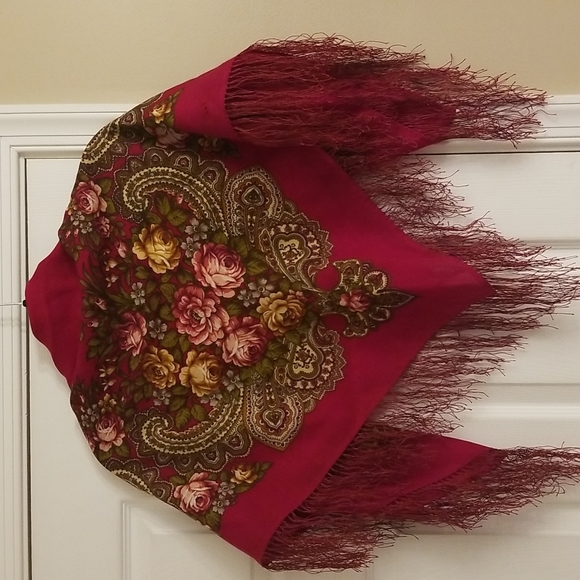 Accessories - Gorgeous scarf/wrap